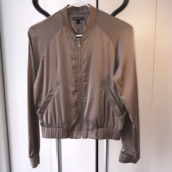 Silk Zip Up Light Bomber Style Jacket - Picture 4 of 8